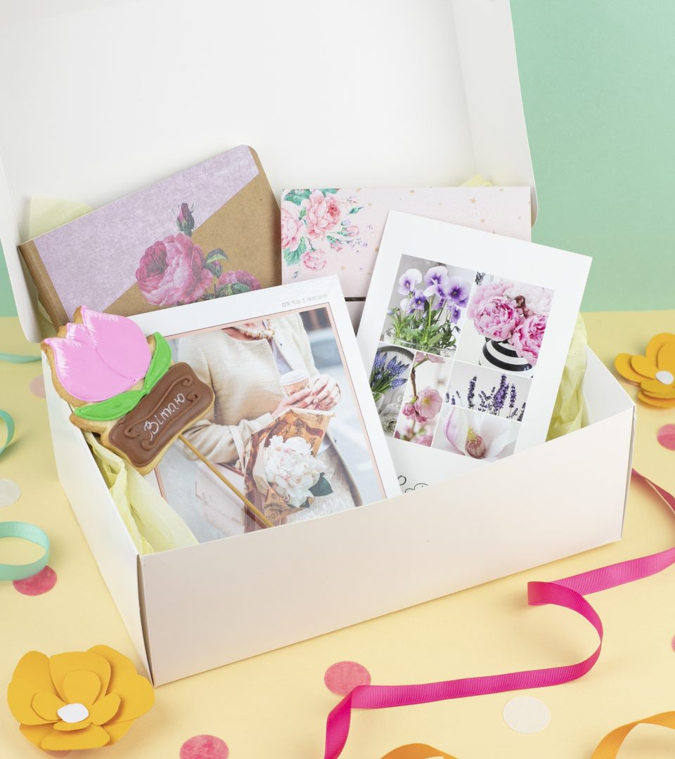 Подарунковий бокс до 8 березня фото 2